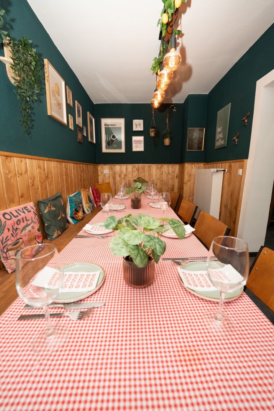 Bistro Interieur am Frankfurter Osthafen